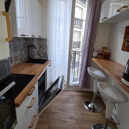 Cosy, Privee Non Mitoyenne Avec Serrure Dans Un De 50 M Carres Colombes (Hauts-de-Seine)