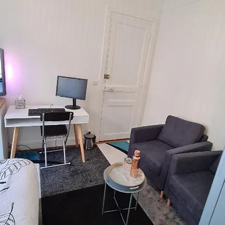 Проживание в семье Privee Classee 2 Etoiles Avec Serrure Et Non Mitoyenne Dans Un De 50 M2 Dans Cosy Et Paris A Proximite *