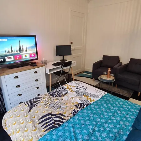 Cosy, Privee Non Mitoyenne Avec Serrure Dans Un De 50 M Carres